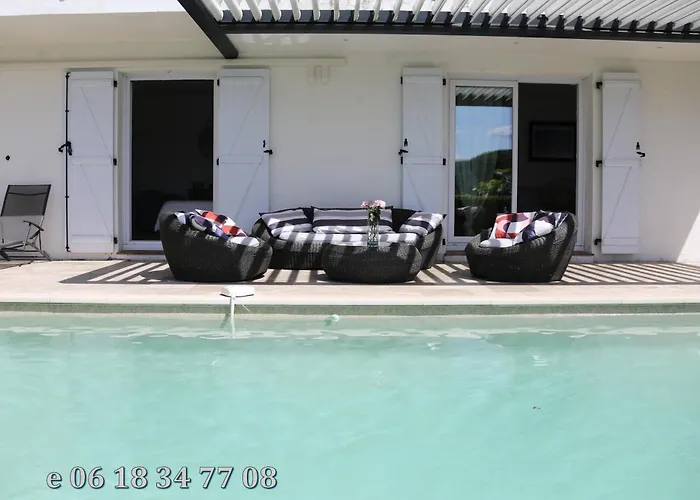 Villa Rez De Villa, Vue Magnifique, Piscine Chauffee Privee, Les Feuillantines