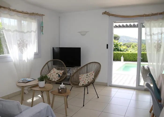 Rez De Villa, Vue Magnifique, Piscine Chauffee Privee, Les Feuillantines