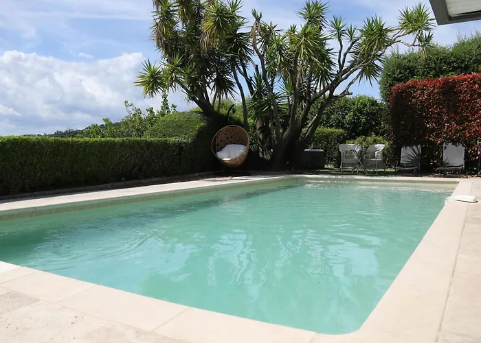 Villa Rez De Villa, Vue Magnifique, Piscine Chauffee Privee, Les Feuillantines