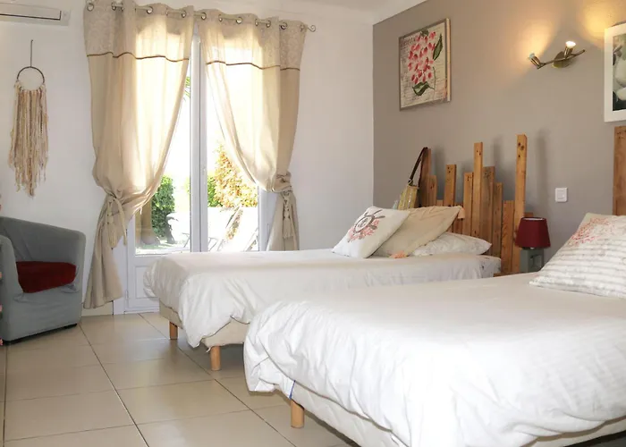 Villa Rez De Villa, Vue Magnifique, Piscine Chauffee Privee, Les Feuillantines *